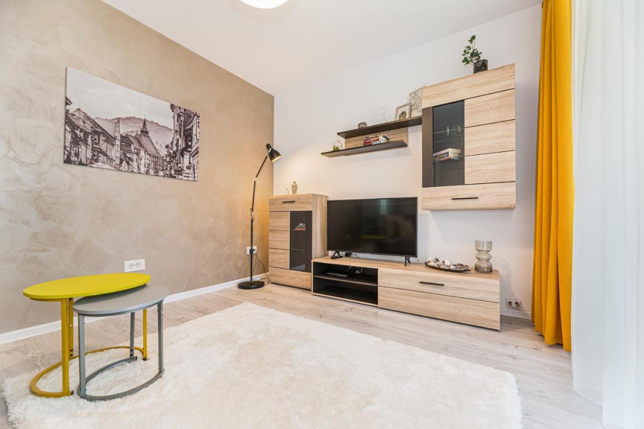Rentforcomfort Apartment Ella 2 Брашов Экстерьер фото