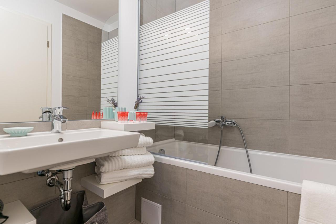 Rentforcomfort Apartment Ella 2 Брашов Экстерьер фото